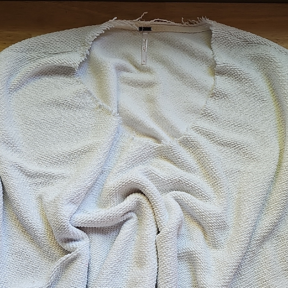 Free People Cream Textured Knit V-Neck Sweater